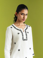 Mogra Safedi Leher Kurta Set (White short kurta set)