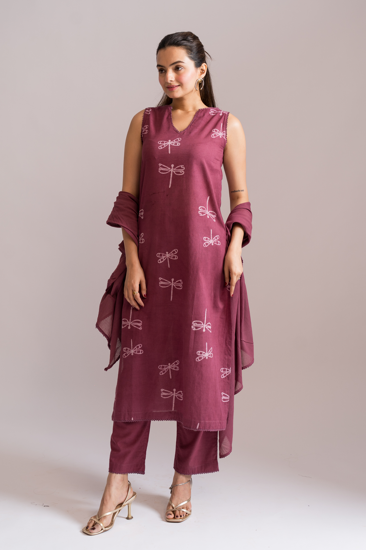 Sleeveless Dabbu Printed Kurta 3-pc Set With Dupatta Magenta Haze
