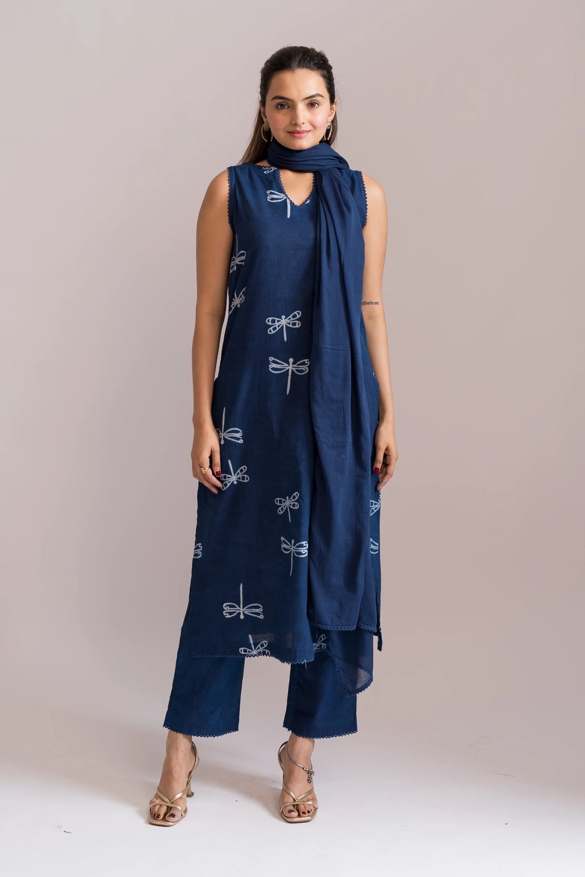 Sleeveless Dabbu Printed Kurta 3-pc Set With Dupatta  Indigo Blue
