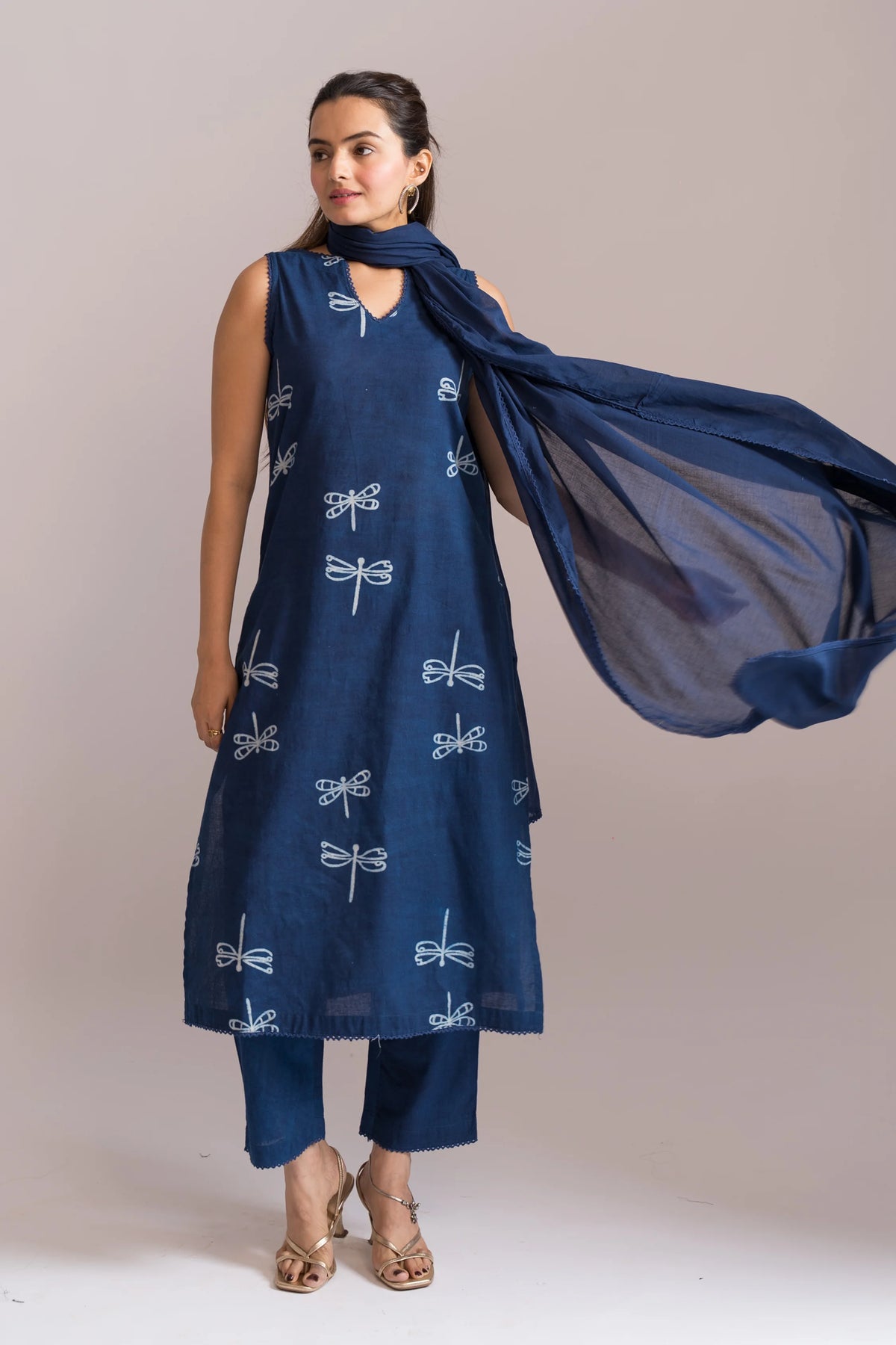 Sleeveless Dabbu Printed Kurta 3-pc Set With Dupatta  Indigo Blue
