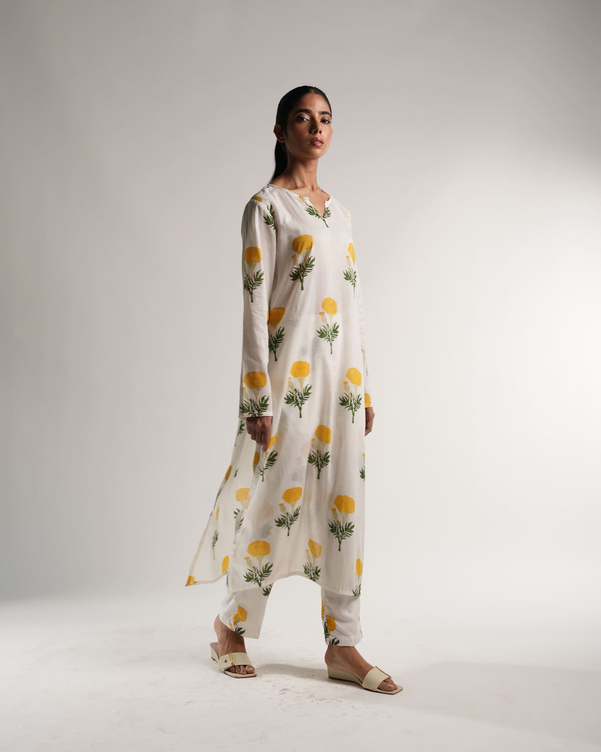 Mul-Cotton Yellow Flower Print 2-Piece Kurta Set | Handblock Print |NIRVANA COLLECTION