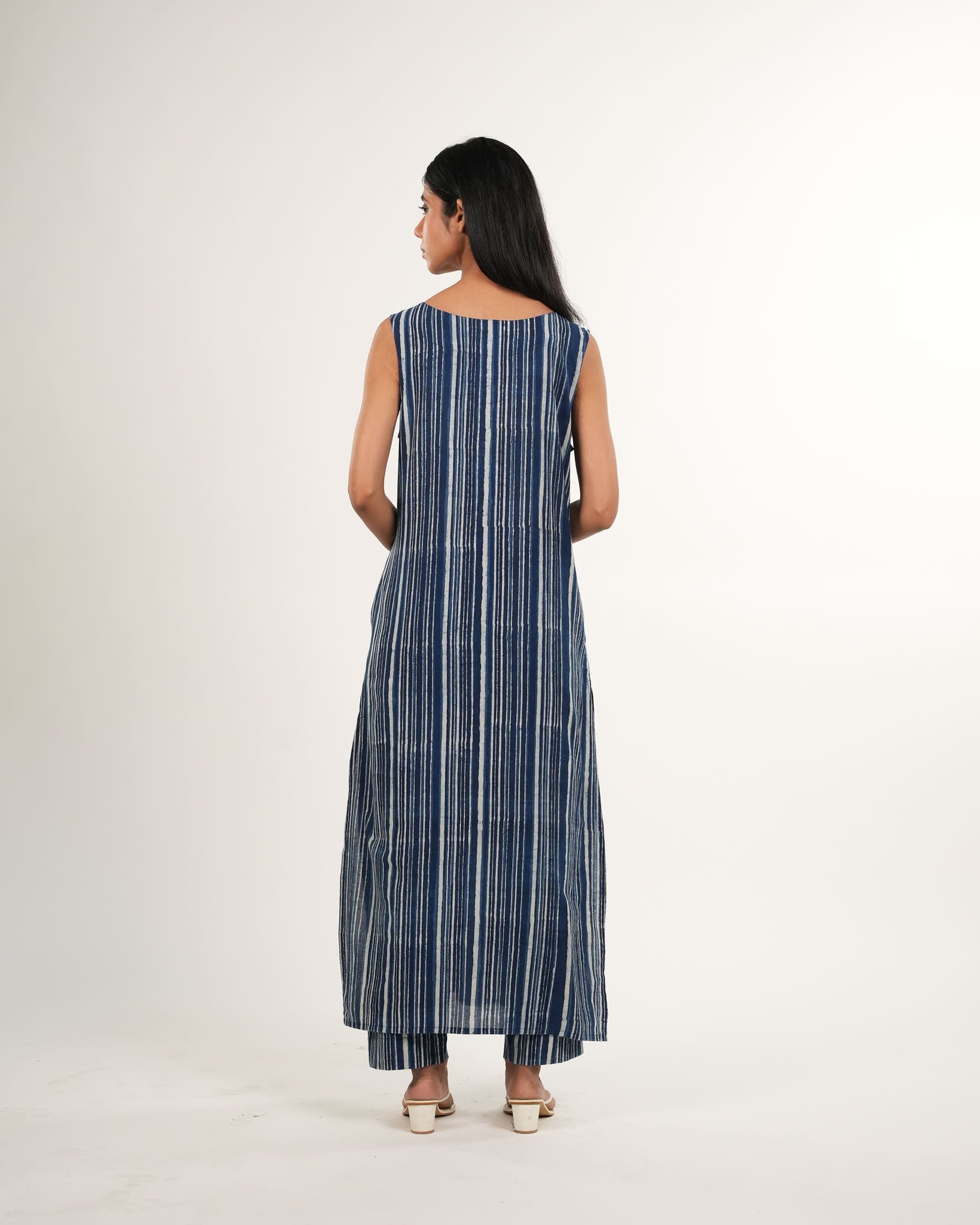 Indigo Striped Sleeveless 2-Piece Kurta Set | Neelmii Handblock Collection