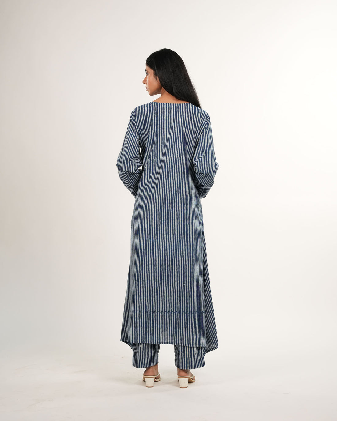 Indigo Striped 2-Piece Kurta Set with Sleeves (Indigo Blue) | Handblock Printed | Neelmii