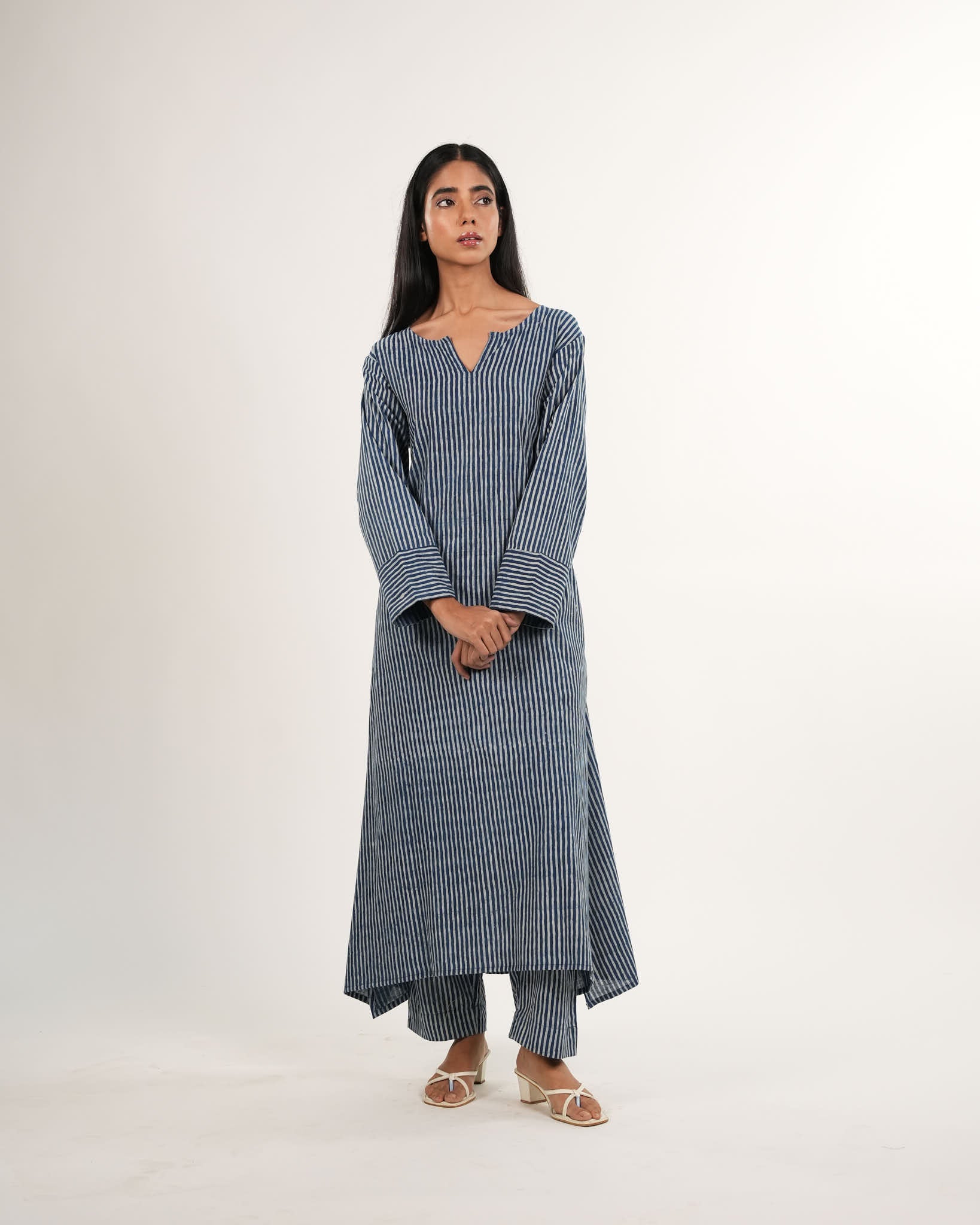 Indigo Striped 2-Piece Kurta Set with Sleeves (Indigo Blue) | Handblock Printed | Neelmii