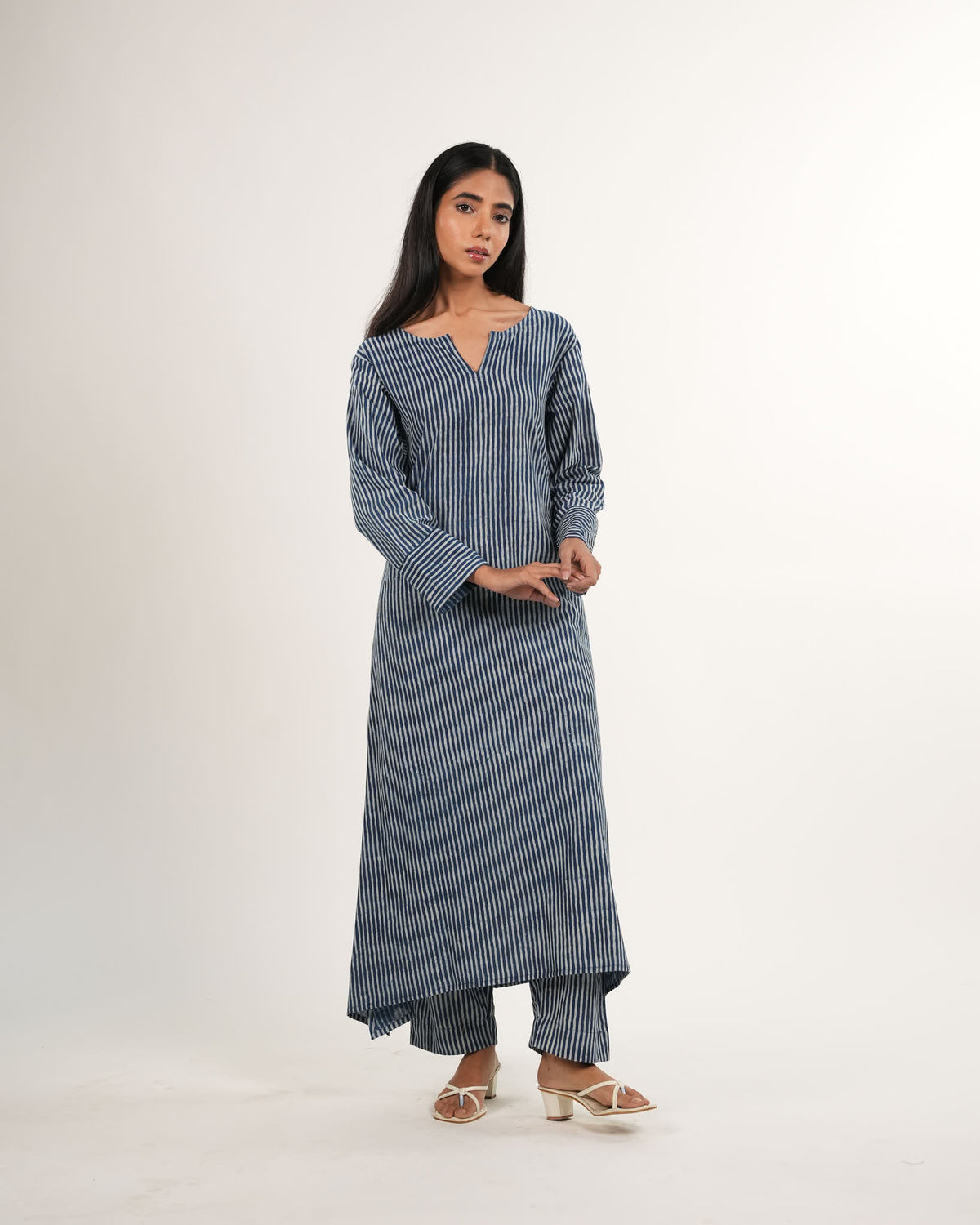 Indigo Striped 2-Piece Kurta Set with Sleeves (Indigo Blue) | Handblock Printed | Neelmii