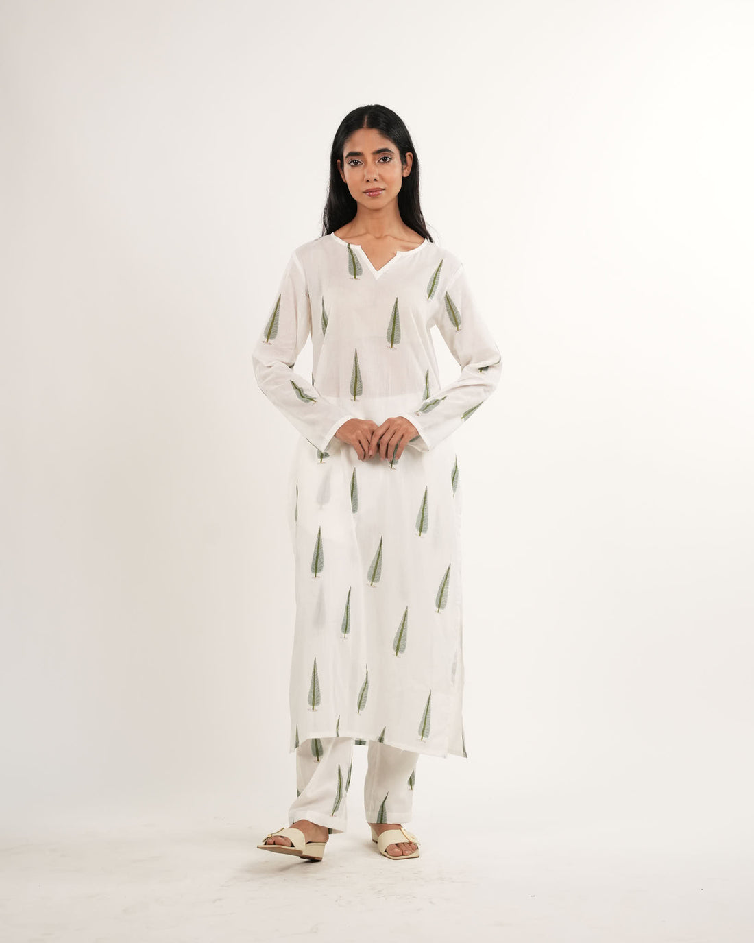 Neelmii Nirvana Leaf Print Mul Cotton 2-Piece Kurta Set – Handblock Print