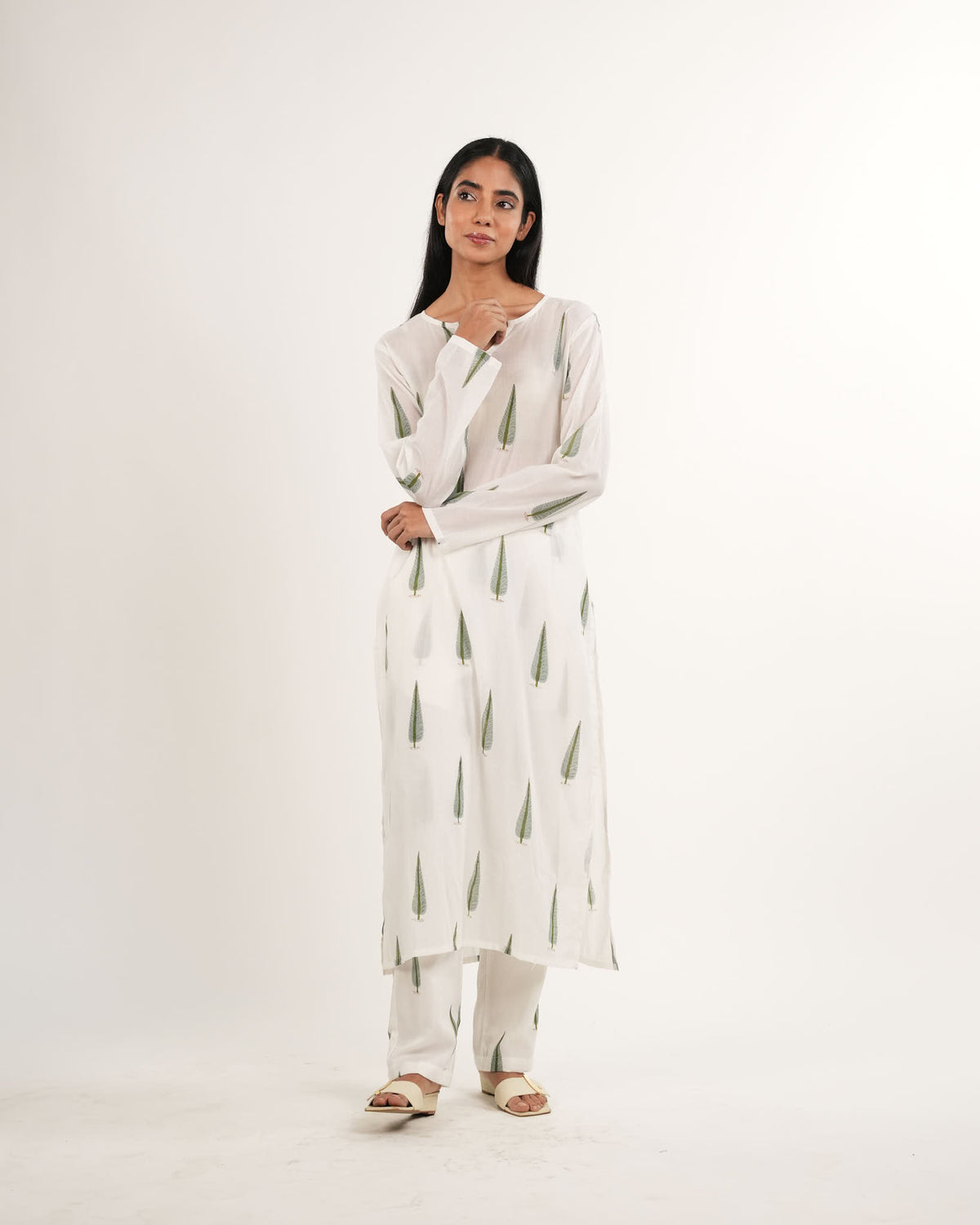Neelmii Nirvana Leaf Print Mul Cotton 2-Piece Kurta Set – Handblock Print