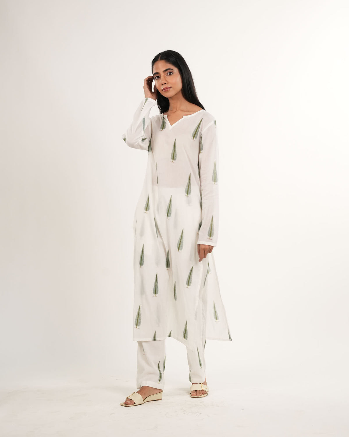 Neelmii Nirvana Leaf Print Mul Cotton 2-Piece Kurta Set – Handblock Print