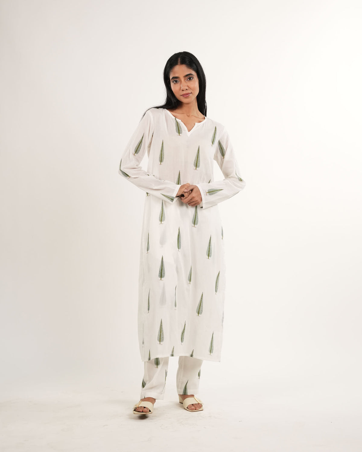 Neelmii Nirvana Leaf Print Mul Cotton 2-Piece Kurta Set – Handblock Print