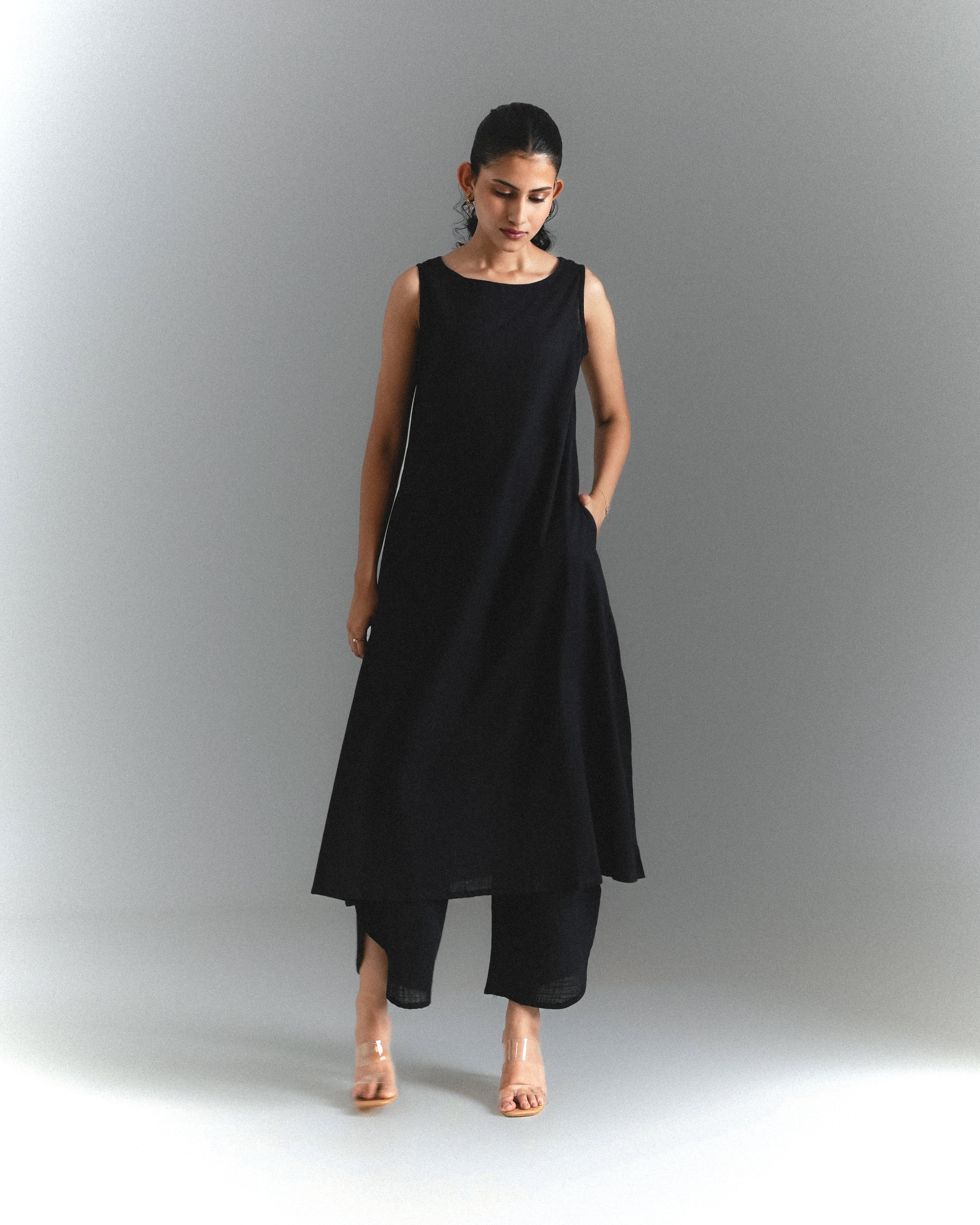 Black Kurta Set - Sleeveless