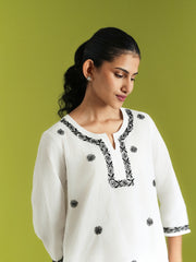 Mogra Safedi Leher Kurta Set (White short kurta set)
